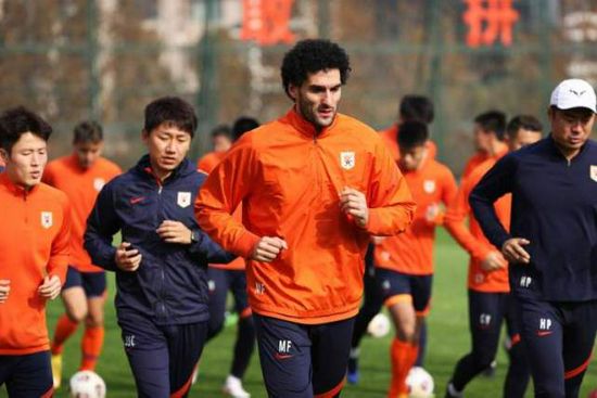 在昨天进行的国家队热身赛中，比利时1-0战胜塞尔维亚，但卢卡库没有出场，甚至没有进入替补席。
